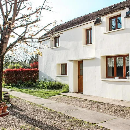 Hébergement de vacances Paisible En Bord De Seine Avec Wifi Et Terrasse - Fr-1-527-54 Moisson